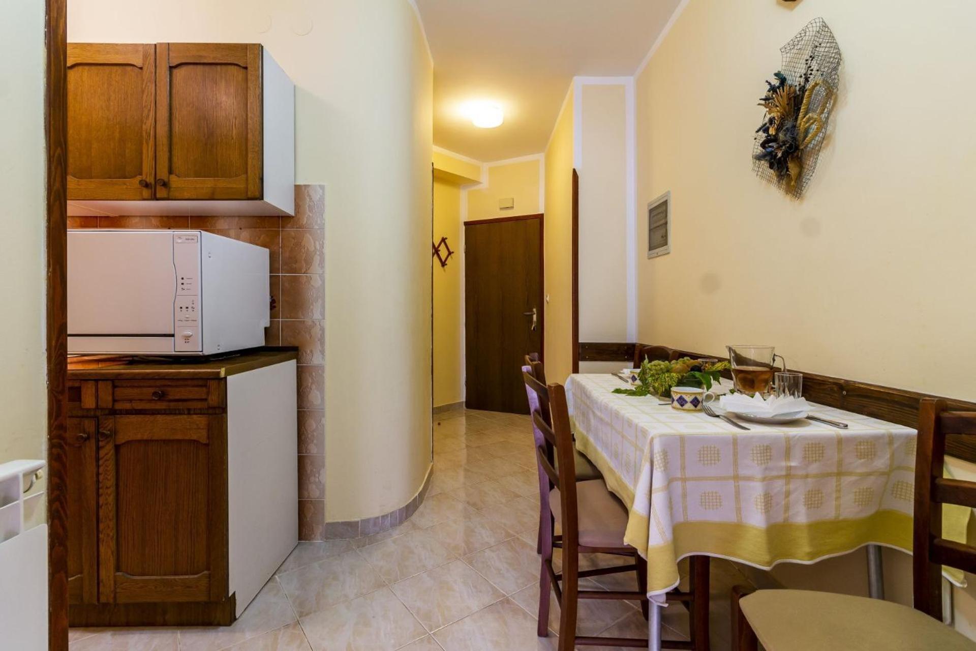 Apartments Mir Fazana Bagian luar foto